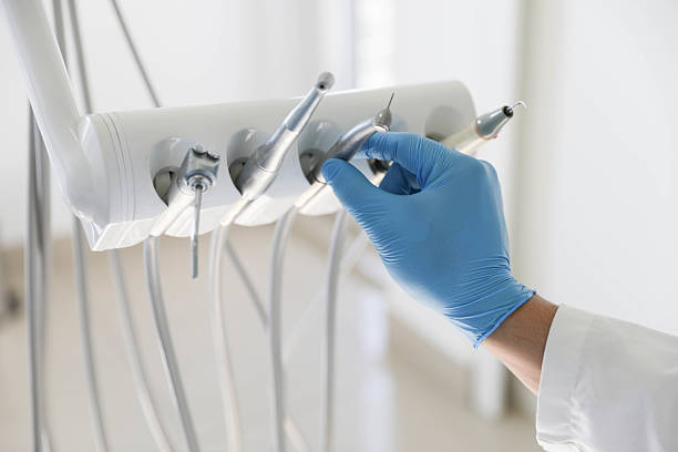 Professional Emergency Dentist technician working in Manhattan Beach, CA